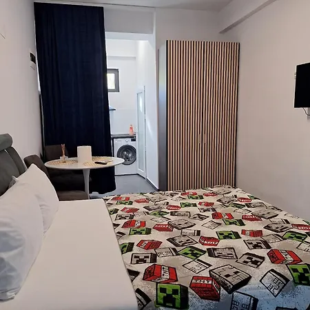 Motrou Pacii Militari Apartment *